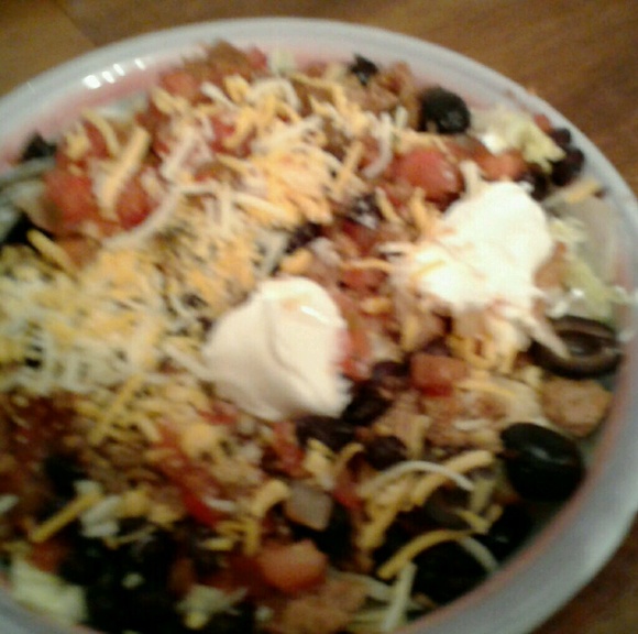 Meet your Posher, Stephanie - Picture 1 of 1